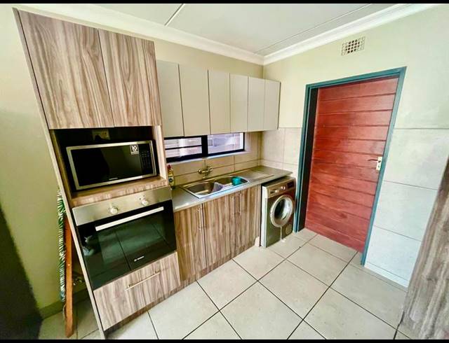 3 BEDROOM PROPERTY TO RENT IN MONTANA